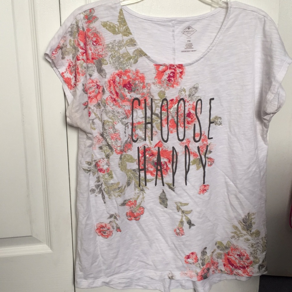 🌸Super cute floral shirt!🌸